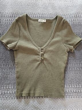 Cotton On Olive Green Ribbed V-Neck Crop Top with Buttons